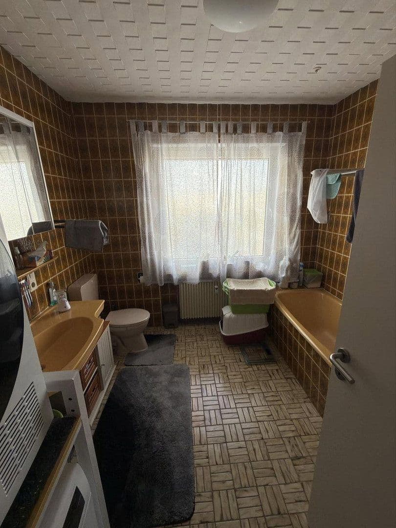 Prodej domu 234 m², pozemek 465 m², Oberstraße 22, Faid, Porýní-Falc Prodej domu 234 m², pozemek 465 m², Oberstraße 22, Faid, Porýní-Falc