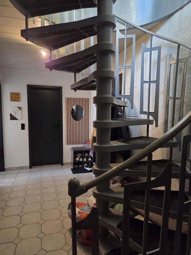 Pronájem bytu 3+1 90 m², Aufkirchener Weg 12, Erding, Bavorsko Pronájem bytu 3+1 90 m², Aufkirchener Weg 12, Erding, Bavorsko