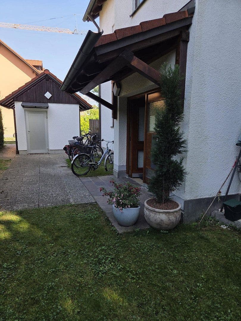 Pronájem bytu 3+1 90 m², Aufkirchener Weg 12, Erding, Bavorsko Pronájem bytu 3+1 90 m², Aufkirchener Weg 12, Erding, Bavorsko