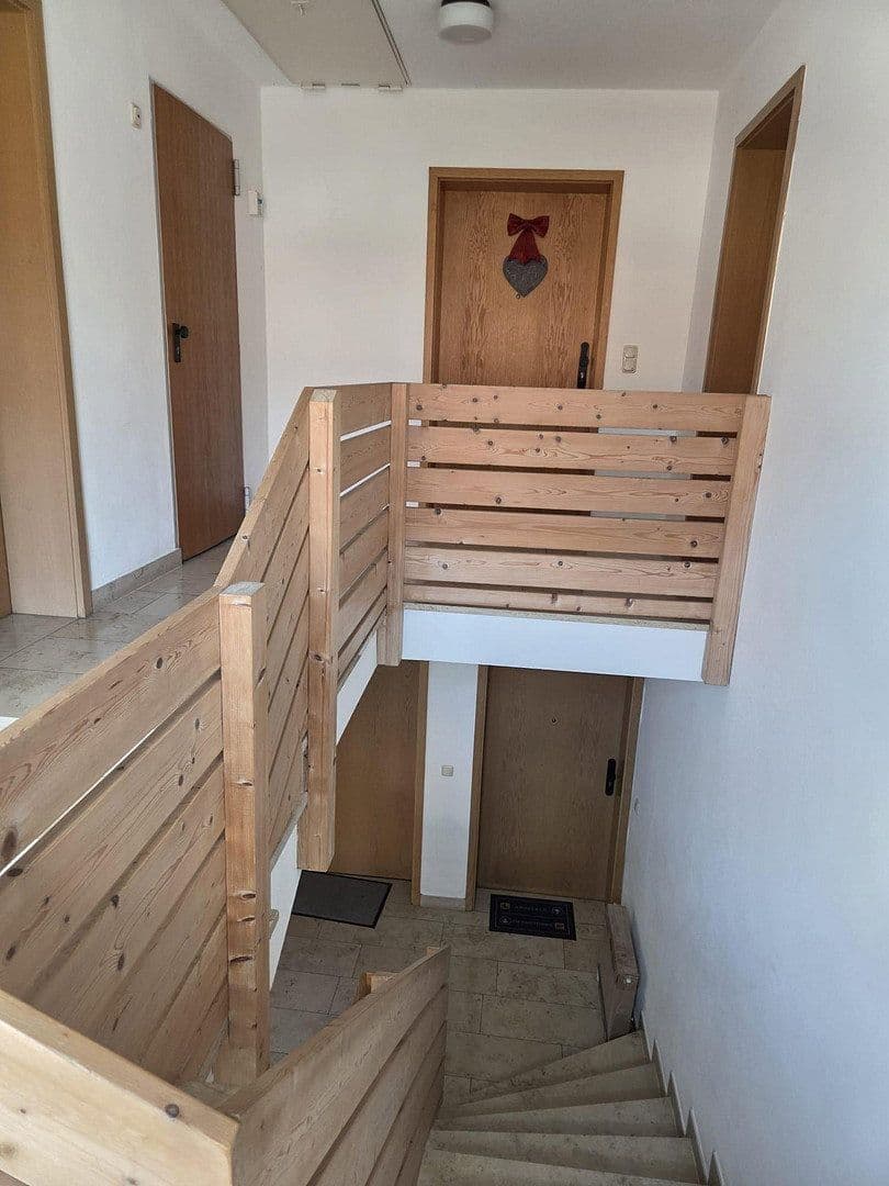 Pronájem bytu 3+1 90 m², Aufkirchener Weg 12, Erding, Bavorsko Pronájem bytu 3+1 90 m², Aufkirchener Weg 12, Erding, Bavorsko