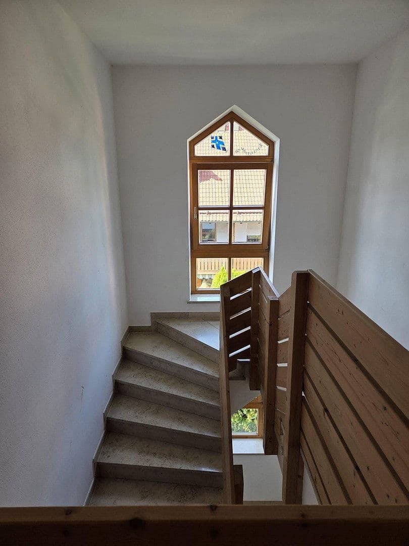 Pronájem bytu 3+1 90 m², Aufkirchener Weg 12, Erding, Bavorsko Pronájem bytu 3+1 90 m², Aufkirchener Weg 12, Erding, Bavorsko
