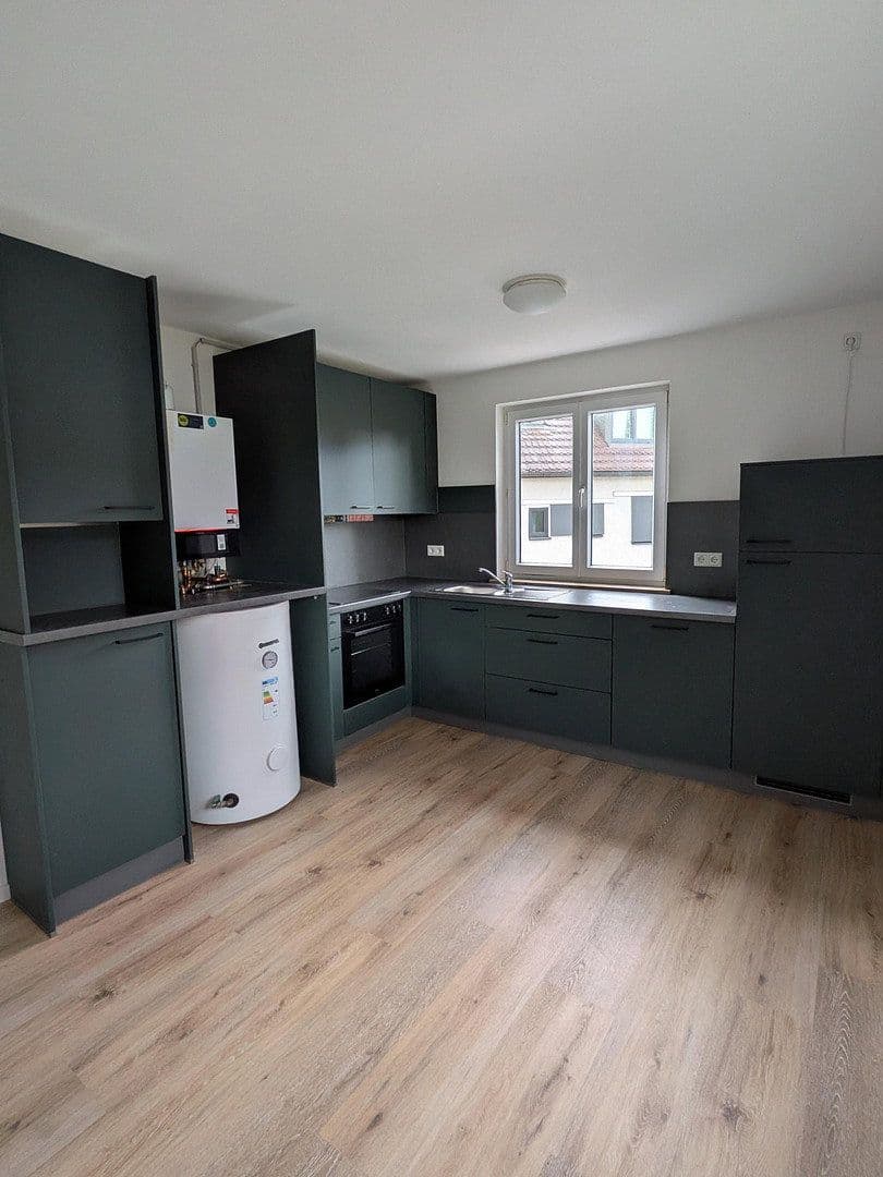 Pronájem bytu 2+1 58 m², Friedrich-Ebert-Str.57 1/2, Ingolstadt, Bavorsko Pronájem bytu 2+1 58 m², Friedrich-Ebert-Str.57 1/2, Ingolstadt, Bavorsko