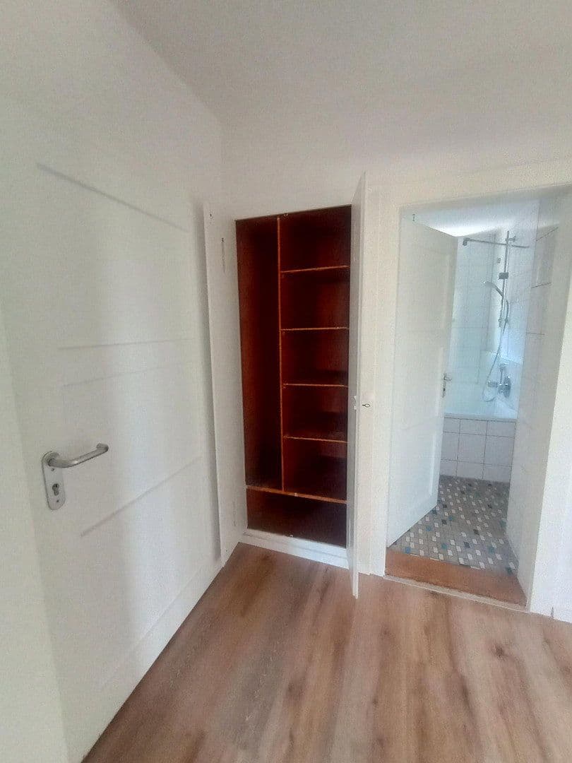 Pronájem bytu 2+1 58 m², Friedrich-Ebert-Str.57 1/2, Ingolstadt, Bavorsko Pronájem bytu 2+1 58 m², Friedrich-Ebert-Str.57 1/2, Ingolstadt, Bavorsko