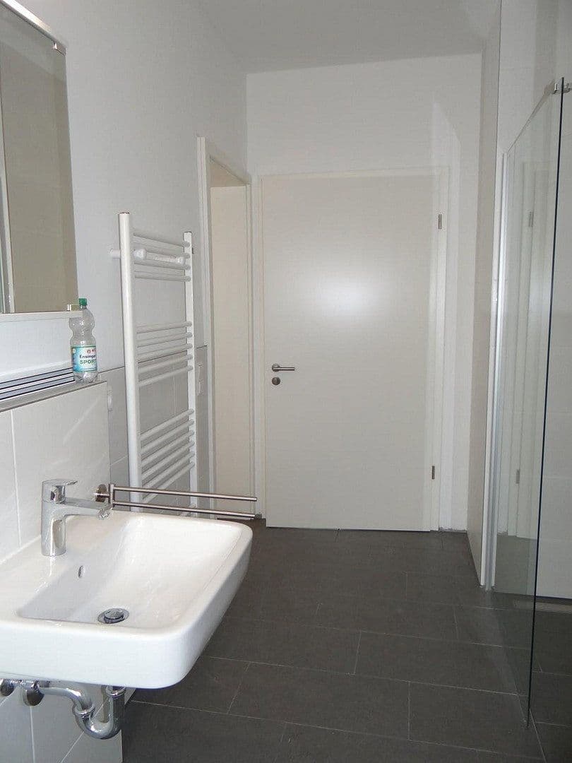 Pronájem bytu 3+1 88 m², Herdweg 35, Stuttgart, Bádensko-Württembersko Pronájem bytu 3+1 88 m², Herdweg 35, Stuttgart, Bádensko-Württembersko