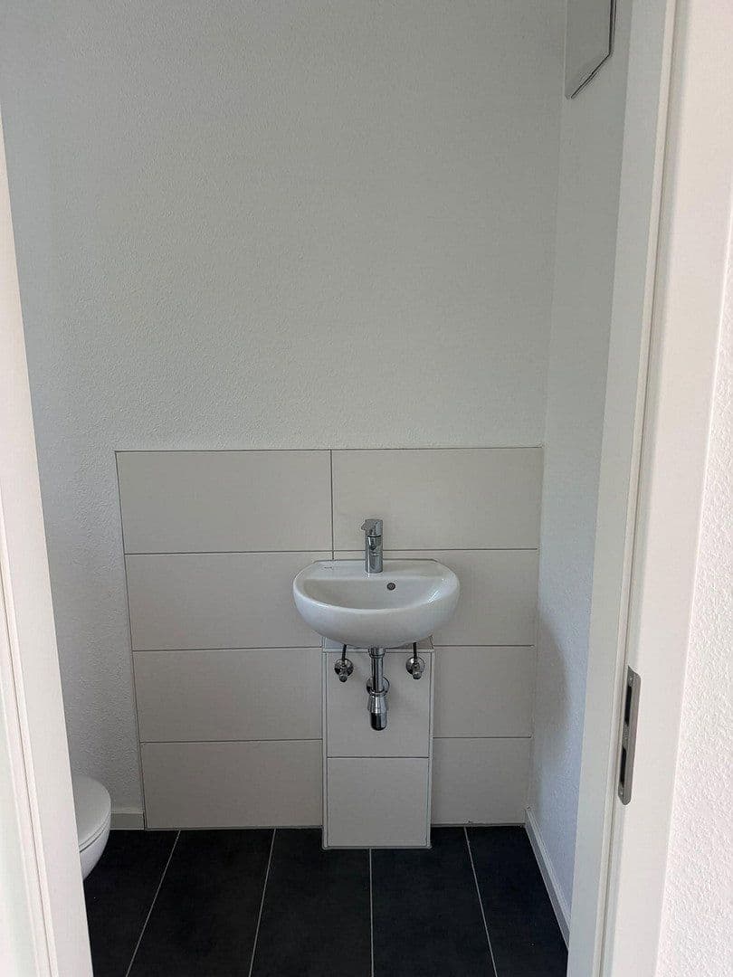 Pronájem domu 136 m², pozemek 350 m², Steinenbronner Straße 31, Sindelfingen, Bádensko-Württembersko Pronájem domu 136 m², pozemek 350 m², Steinenbronner Straße 31, Sindelfingen, Bádensko-Württembersko