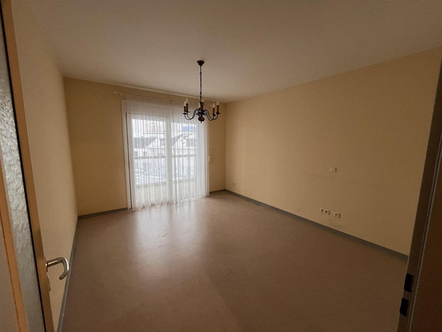 Prodej bytu 2+1 73 m², Langen, Hessen Prodej bytu 2+1 73 m², Langen, Hessen