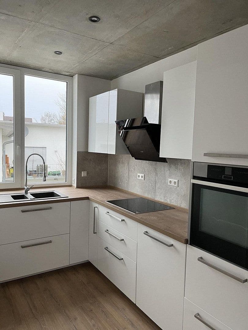 Pronájem bytu 2+1 68 m², Günzburg, Bavorsko Pronájem bytu 2+1 68 m², Günzburg, Bavorsko