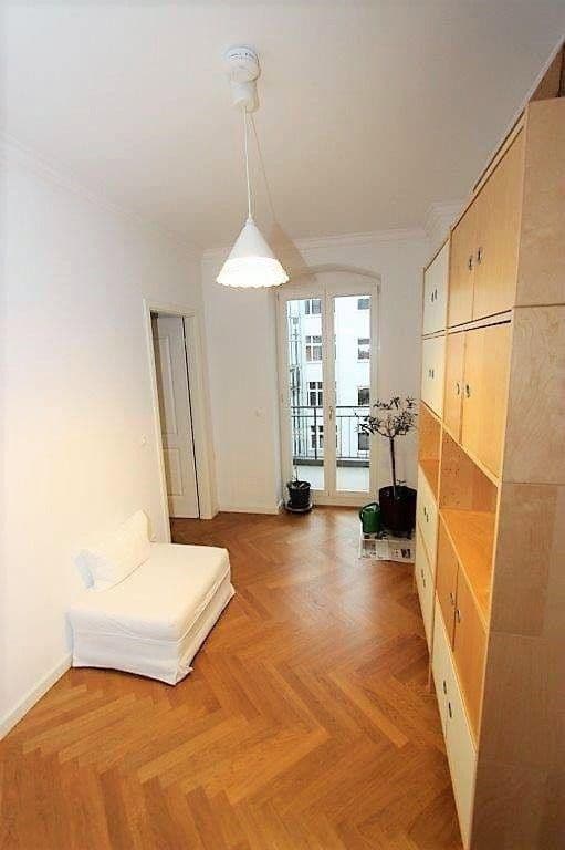 Prodej bytu 4+1 120 m², Berlin, Berlín Prodej bytu 4+1 120 m², Berlin, Berlín