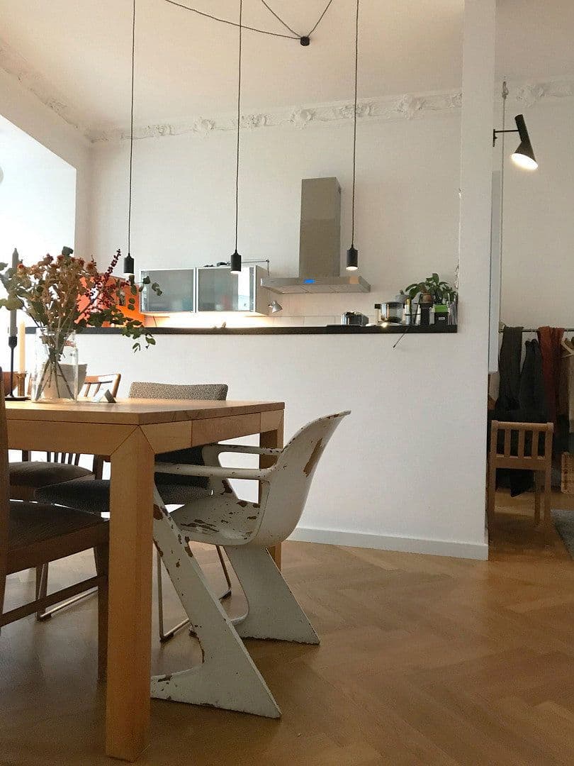 Prodej bytu 4+1 120 m², Berlin, Berlín Prodej bytu 4+1 120 m², Berlin, Berlín
