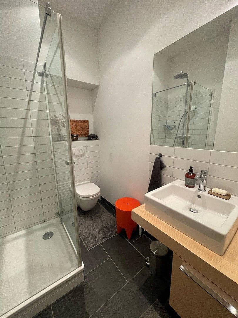 Prodej bytu 4+1 120 m², Berlin, Berlín Prodej bytu 4+1 120 m², Berlin, Berlín