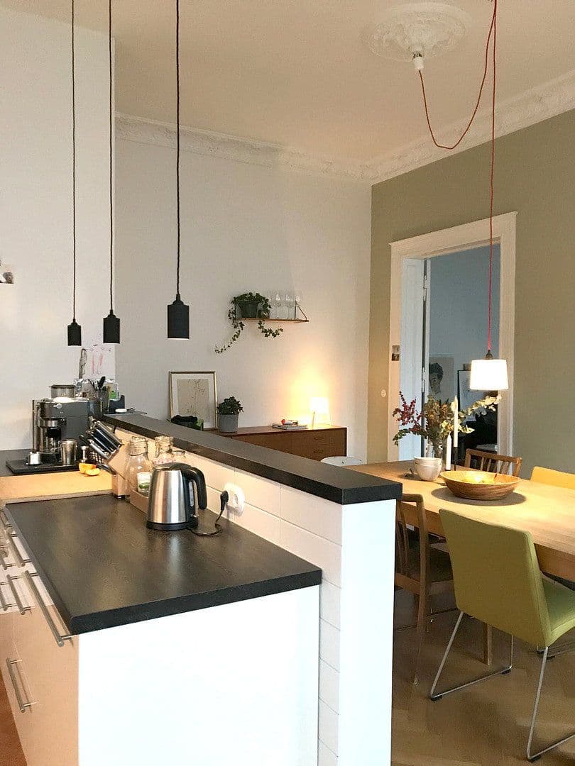 Prodej bytu 4+1 120 m², Berlin, Berlín Prodej bytu 4+1 120 m², Berlin, Berlín