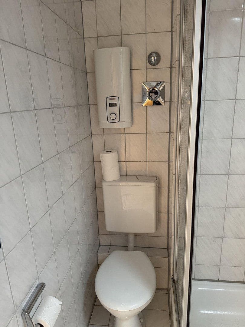 Pronájem bytu 2+1 40 m², Bürgermeister-Kutterer-Str. 14, Ludwigshafen am Rhein, Porýní-Falc Pronájem bytu 2+1 40 m², Bürgermeister-Kutterer-Str. 14, Ludwigshafen am Rhein, Porýní-Falc