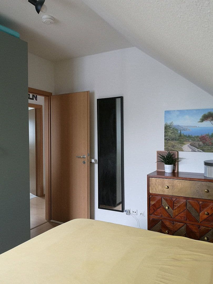 Pronájem bytu 3+1 100 m², Willy-Brandt-Str. 3, Bergisch Gladbach, Severní Porýní-Vestfálsko Pronájem bytu 3+1 100 m², Willy-Brandt-Str. 3, Bergisch Gladbach, Severní Porýní-Vestfálsko