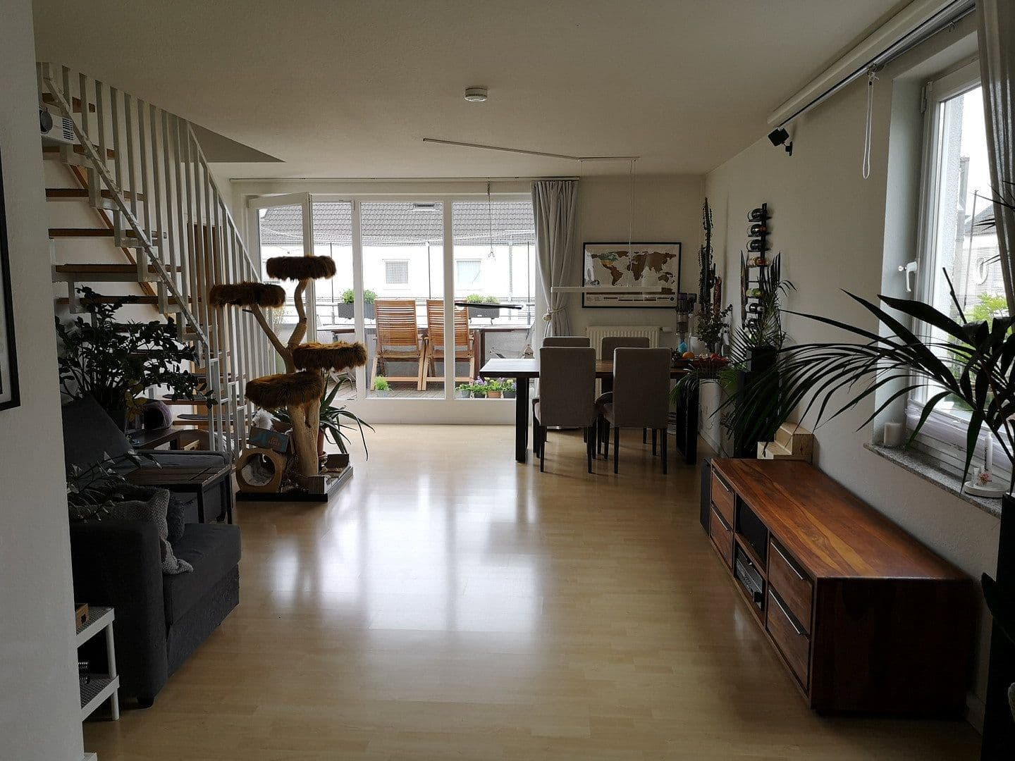 Pronájem bytu 3+1 100 m², Willy-Brandt-Str. 3, Bergisch Gladbach, Severní Porýní-Vestfálsko Pronájem bytu 3+1 100 m², Willy-Brandt-Str. 3, Bergisch Gladbach, Severní Porýní-Vestfálsko
