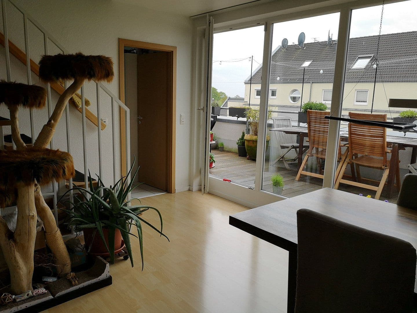 Pronájem bytu 3+1 100 m², Willy-Brandt-Str. 3, Bergisch Gladbach, Severní Porýní-Vestfálsko Pronájem bytu 3+1 100 m², Willy-Brandt-Str. 3, Bergisch Gladbach, Severní Porýní-Vestfálsko