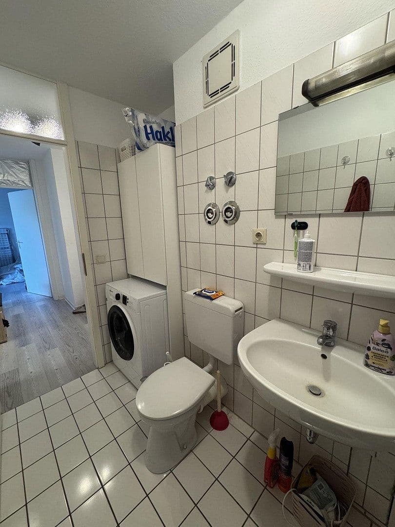 Pronájem bytu 2+1 52 m², Hallesche Allee 13, Karlsruhe, Bádensko-Württembersko Pronájem bytu 2+1 52 m², Hallesche Allee 13, Karlsruhe, Bádensko-Württembersko