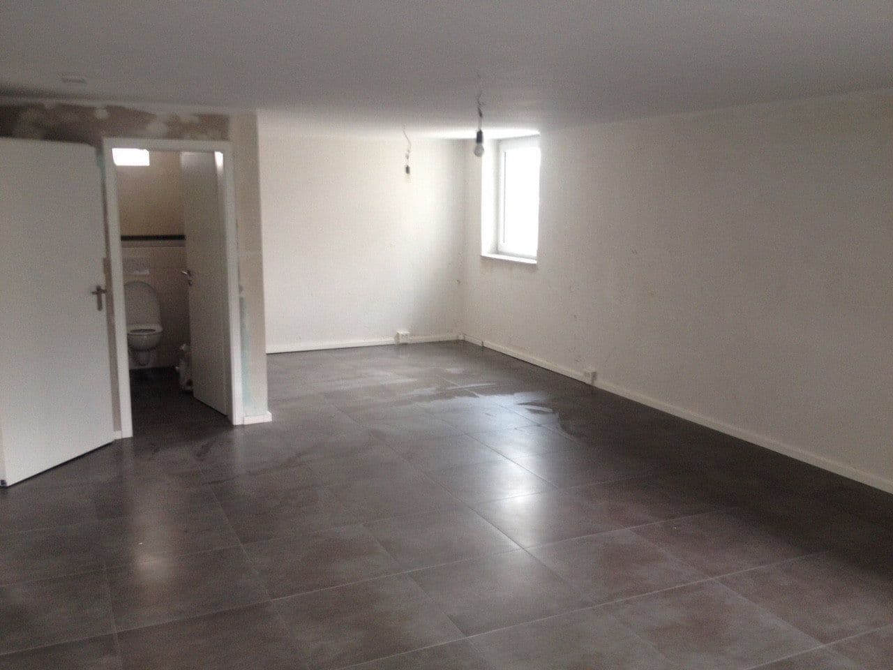 Pronájem kanceláře 43 m², Fichtenstrasse 6, Obertshausen, Hessen Pronájem kanceláře 43 m², Fichtenstrasse 6, Obertshausen, Hessen