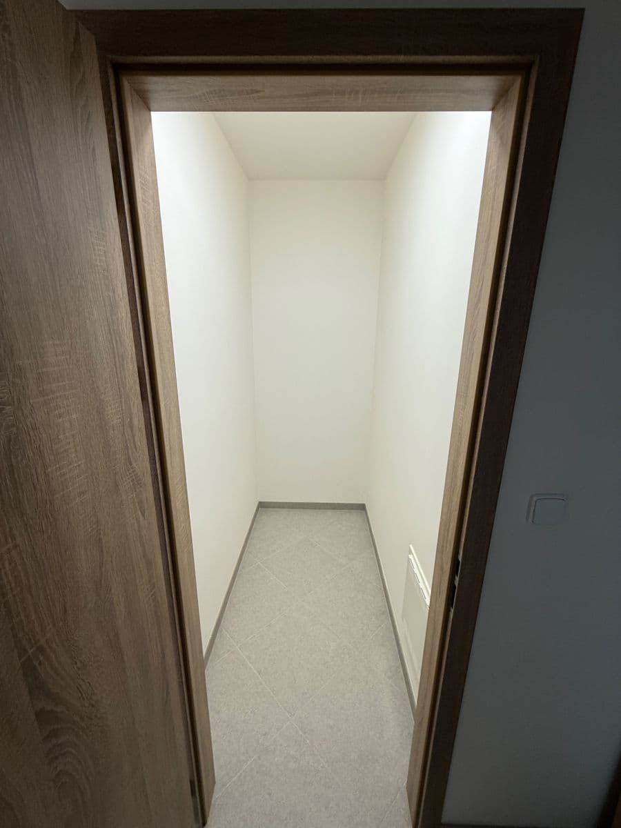 Pronájem bytu 2+kk 51 m², Gollové, Praha, Praha Pronájem bytu 2+kk 51 m², Gollové, Praha, Praha