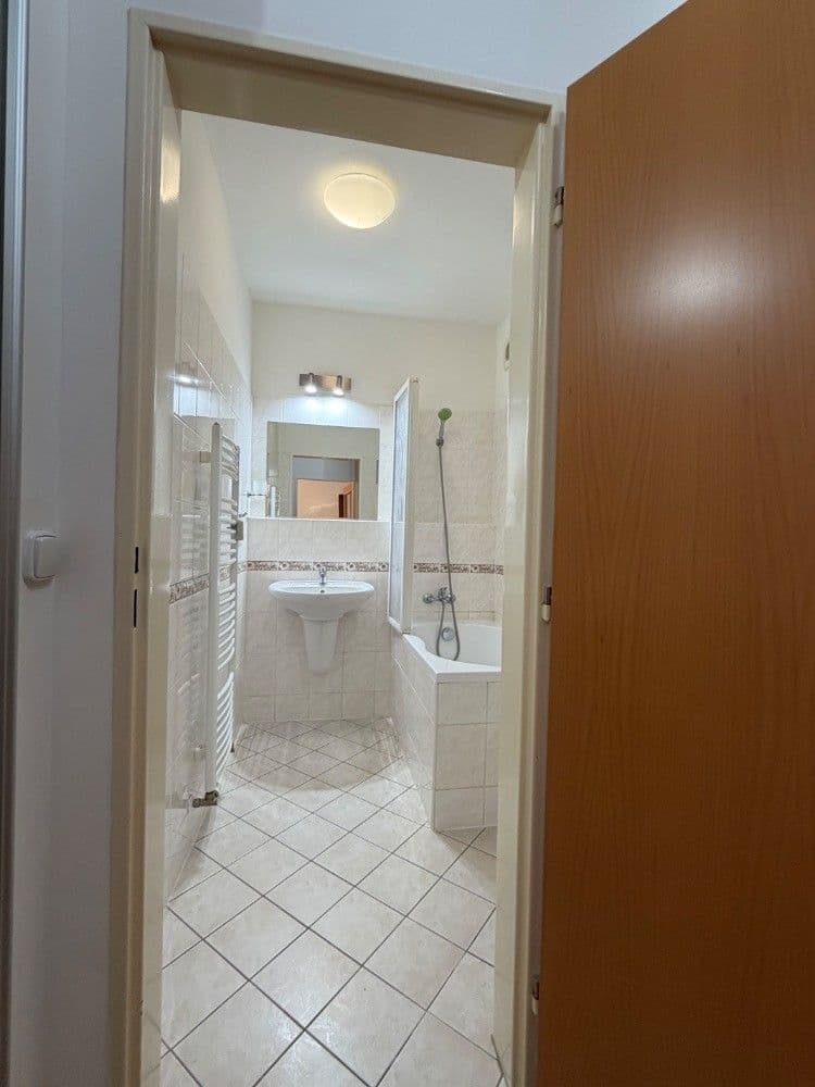 Pronájem bytu 2+kk 45 m², Ginzova, Praha, Praha Pronájem bytu 2+kk 45 m², Ginzova, Praha, Praha