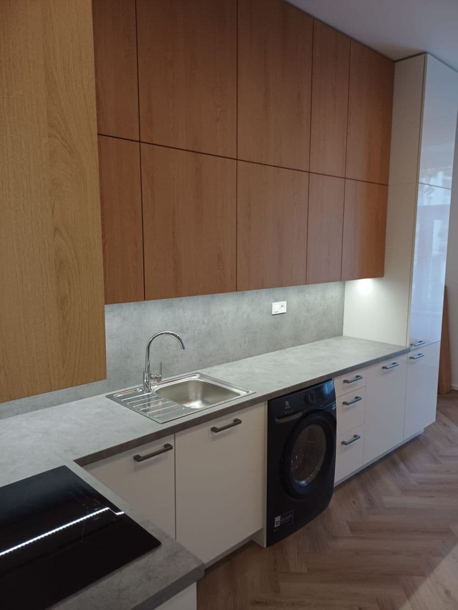Pronájem bytu 2+kk 40 m², Bořivojova, Praha, Praha Pronájem bytu 2+kk 40 m², Bořivojova, Praha, Praha