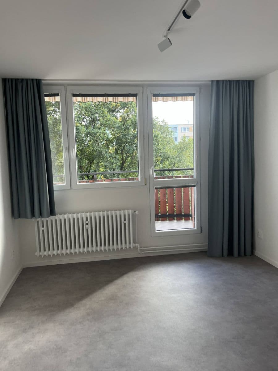 Pronájem bytu 2+1 55 m², Šrámkova, Brno, Jihomoravský kraj Pronájem bytu 2+1 55 m², Šrámkova, Brno, Jihomoravský kraj