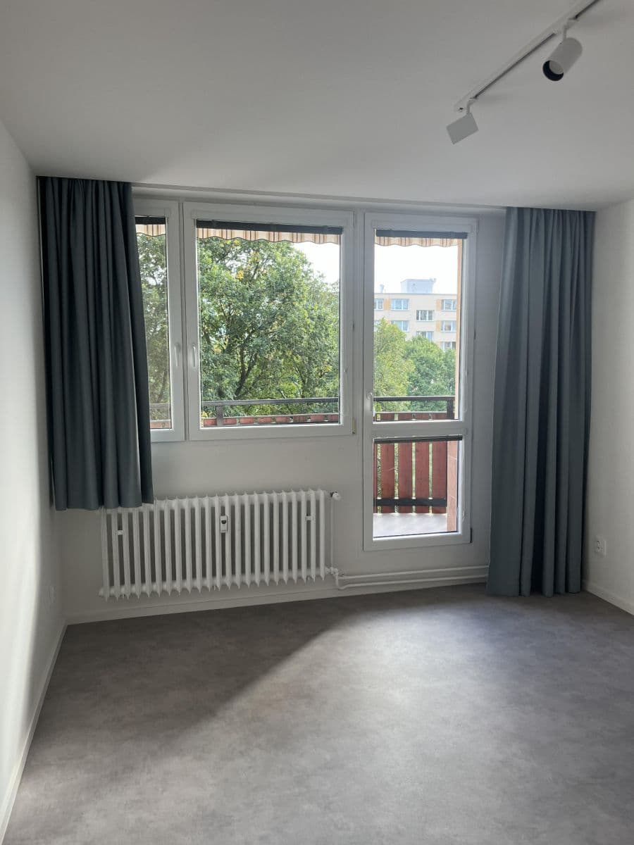 Pronájem bytu 2+1 55 m², Šrámkova, Brno, Jihomoravský kraj Pronájem bytu 2+1 55 m², Šrámkova, Brno, Jihomoravský kraj