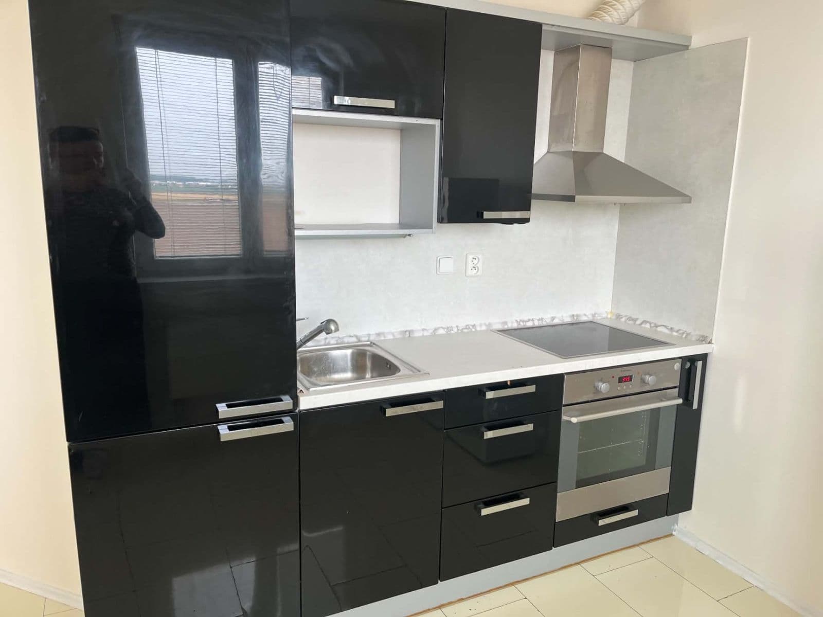 Pronájem bytu 2+kk 53 m², V Honech, Klecany, Středočeský kraj Pronájem bytu 2+kk 53 m², V Honech, Klecany, Středočeský kraj