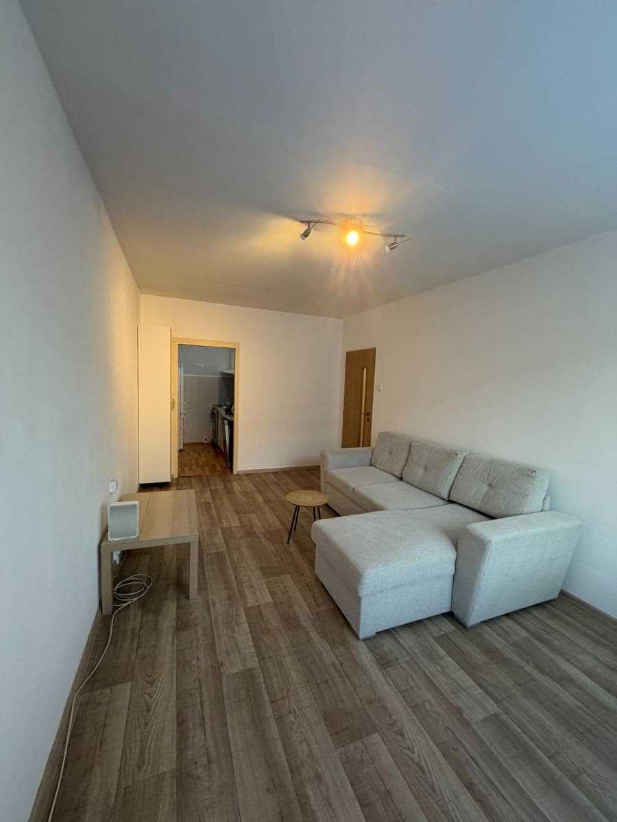 Pronájem bytu 2+kk 43 m², Frýdlantská, Praha, Praha Pronájem bytu 2+kk 43 m², Frýdlantská, Praha, Praha