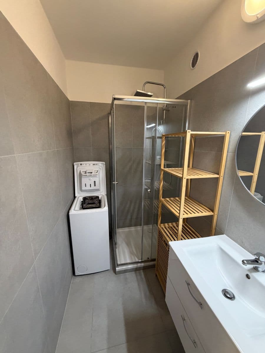 Pronájem bytu 2+kk 43 m², Frýdlantská, Praha, Praha Pronájem bytu 2+kk 43 m², Frýdlantská, Praha, Praha