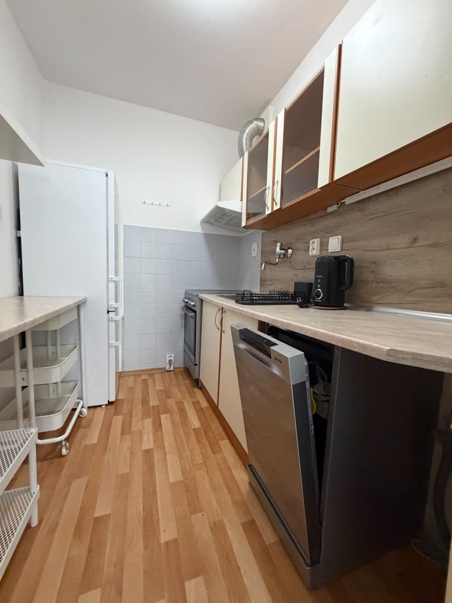 Pronájem bytu 2+kk 43 m², Frýdlantská, Praha, Praha Pronájem bytu 2+kk 43 m², Frýdlantská, Praha, Praha