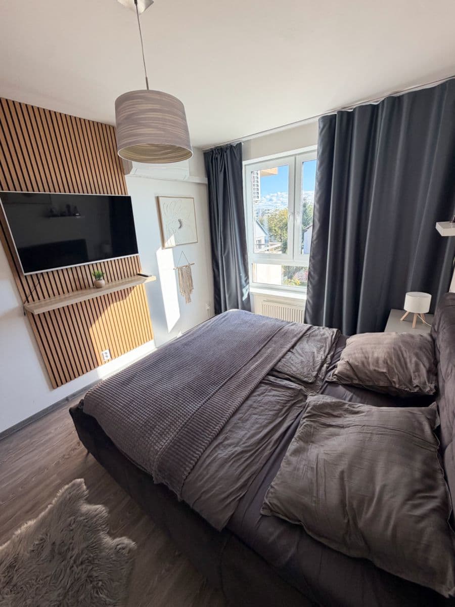 Pronájem bytu 2+kk 53 m², Topolová, Olomouc, Olomoucký kraj Pronájem bytu 2+kk 53 m², Topolová, Olomouc, Olomoucký kraj