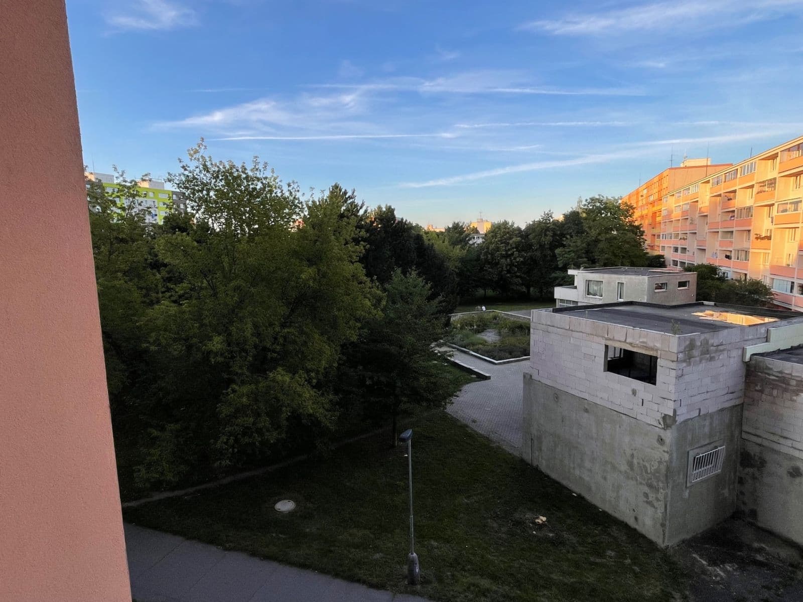 Prodej bytu 2+kk 34 m², Americká, Kladno, Středočeský kraj Prodej bytu 2+kk 34 m², Americká, Kladno, Středočeský kraj
