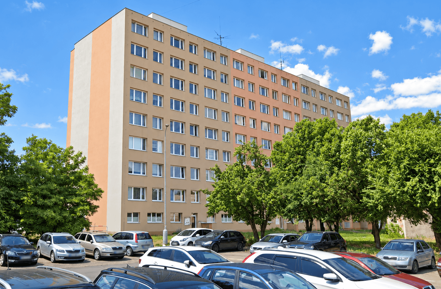 Prodej bytu 2+kk 34 m², Americká, Kladno, Středočeský kraj Prodej bytu 2+kk 34 m², Americká, Kladno, Středočeský kraj