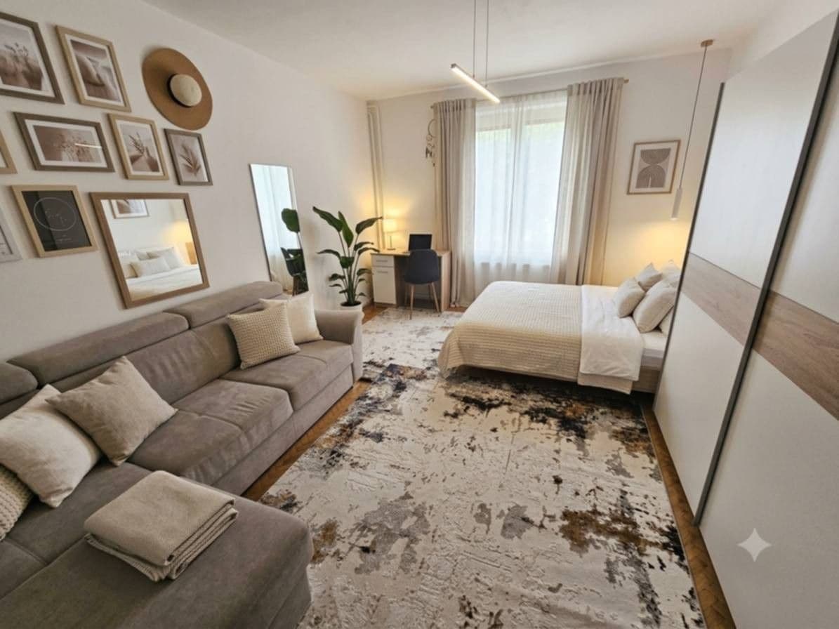 Pronájem bytu 3+1 88 m², Nehvizdská, Praha, Praha Pronájem bytu 3+1 88 m², Nehvizdská, Praha, Praha