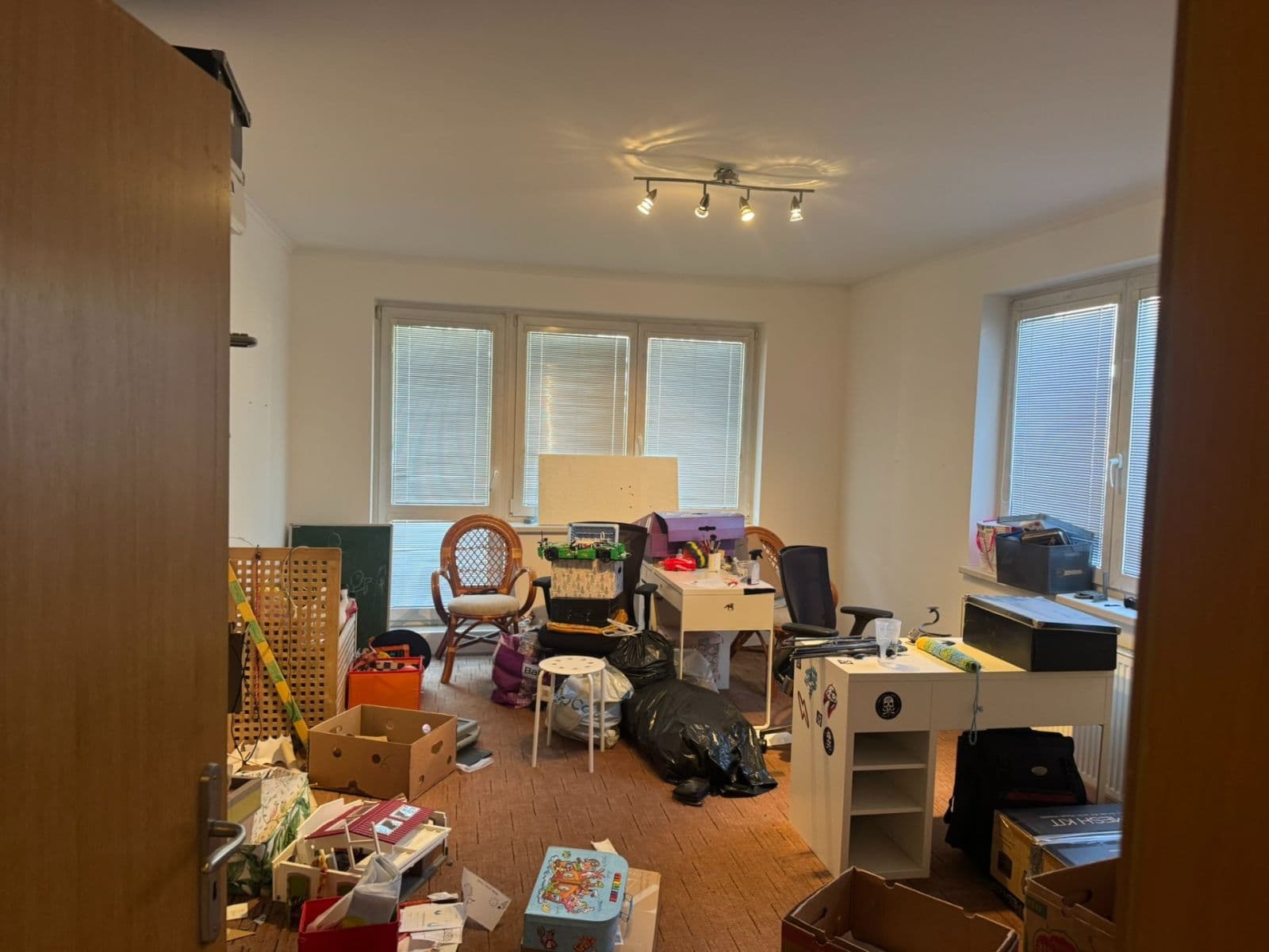 Pronájem bytu 3+kk 84 m², Za Sídlištěm, Dolní Břežany, Středočeský kraj Pronájem bytu 3+kk 84 m², Za Sídlištěm, Dolní Břežany, Středočeský kraj