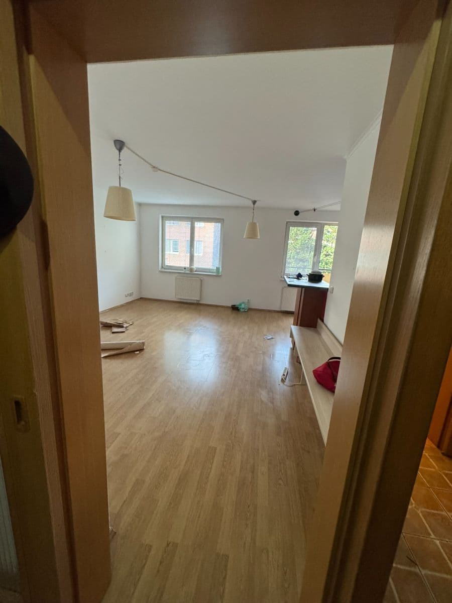 Pronájem bytu 3+kk 84 m², Za Sídlištěm, Dolní Břežany, Středočeský kraj Pronájem bytu 3+kk 84 m², Za Sídlištěm, Dolní Břežany, Středočeský kraj