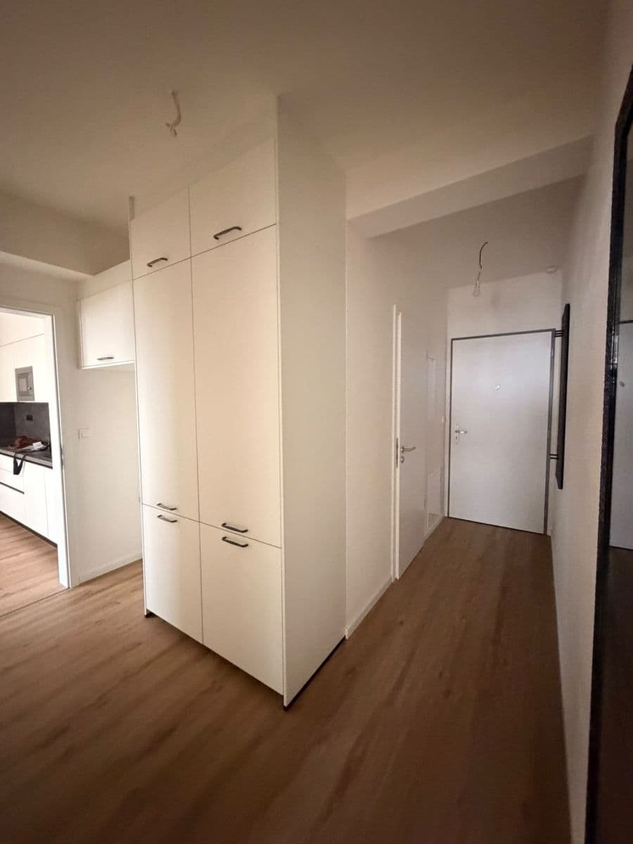 Pronájem bytu 2+kk 46 m², Generála Bočka, Praha, Praha Pronájem bytu 2+kk 46 m², Generála Bočka, Praha, Praha