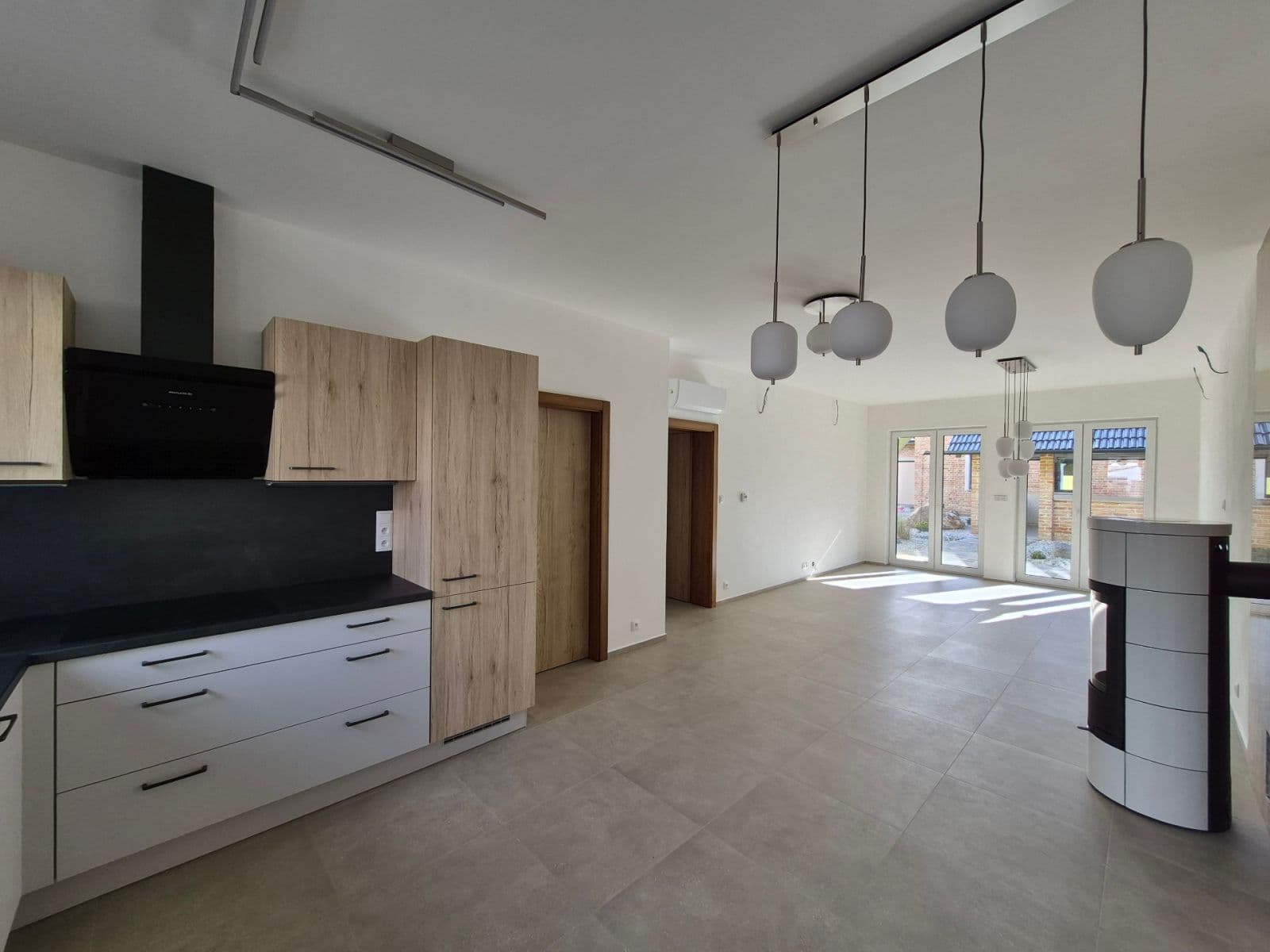 Pronájem bytu 4+kk 100 m², Revoluční, Přeštice, Plzeňský kraj Pronájem bytu 4+kk 100 m², Revoluční, Přeštice, Plzeňský kraj