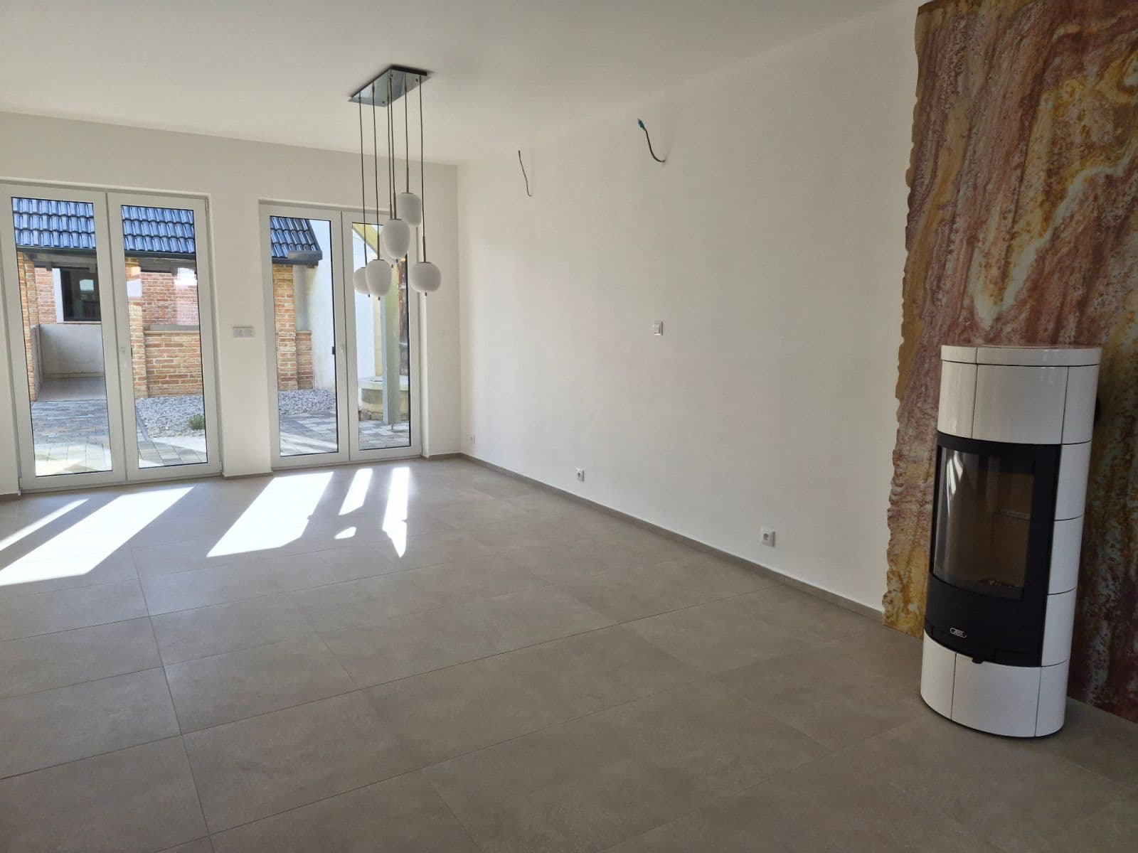 Pronájem bytu 4+kk 100 m², Revoluční, Přeštice, Plzeňský kraj Pronájem bytu 4+kk 100 m², Revoluční, Přeštice, Plzeňský kraj
