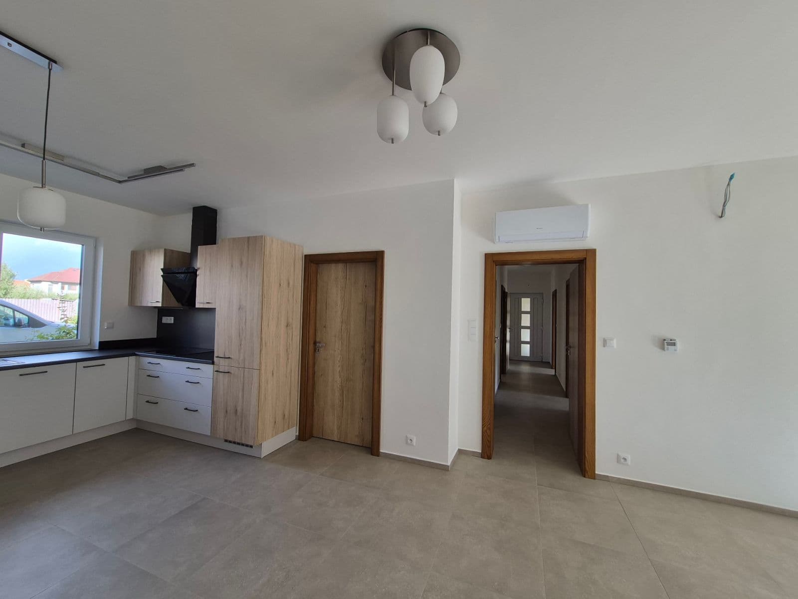 Pronájem bytu 4+kk 100 m², Revoluční, Přeštice, Plzeňský kraj Pronájem bytu 4+kk 100 m², Revoluční, Přeštice, Plzeňský kraj