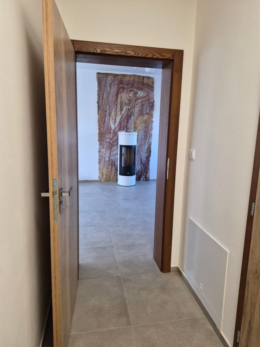 Pronájem bytu 4+kk 100 m², Revoluční, Přeštice, Plzeňský kraj Pronájem bytu 4+kk 100 m², Revoluční, Přeštice, Plzeňský kraj