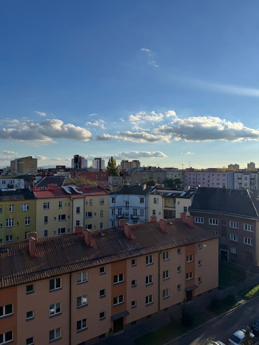 Pronájem bytu 2+1 53 m², Bachmačská, Ostrava, Moravskoslezský kraj Pronájem bytu 2+1 53 m², Bachmačská, Ostrava, Moravskoslezský kraj
