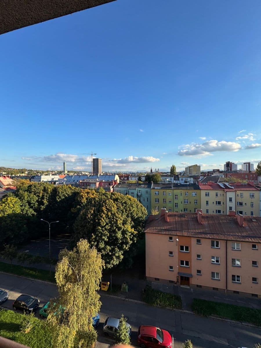 Pronájem bytu 2+1 53 m², Bachmačská, Ostrava, Moravskoslezský kraj Pronájem bytu 2+1 53 m², Bachmačská, Ostrava, Moravskoslezský kraj