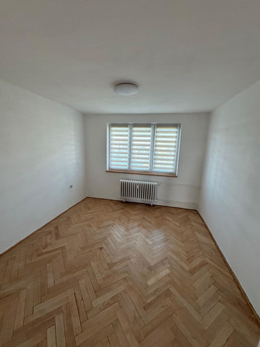 Pronájem bytu 2+1 53 m², Bachmačská, Ostrava, Moravskoslezský kraj Pronájem bytu 2+1 53 m², Bachmačská, Ostrava, Moravskoslezský kraj
