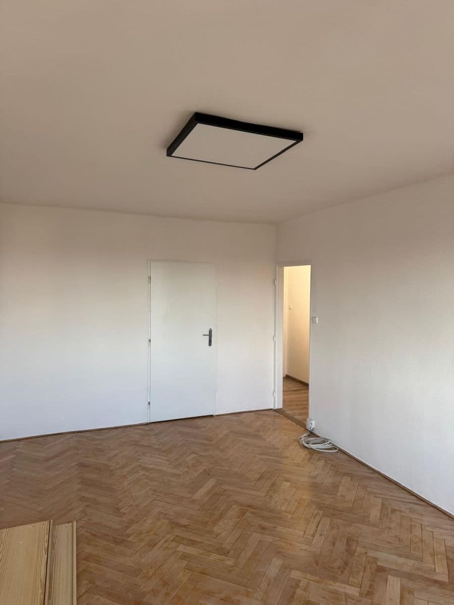 Pronájem bytu 2+1 53 m², Bachmačská, Ostrava, Moravskoslezský kraj Pronájem bytu 2+1 53 m², Bachmačská, Ostrava, Moravskoslezský kraj