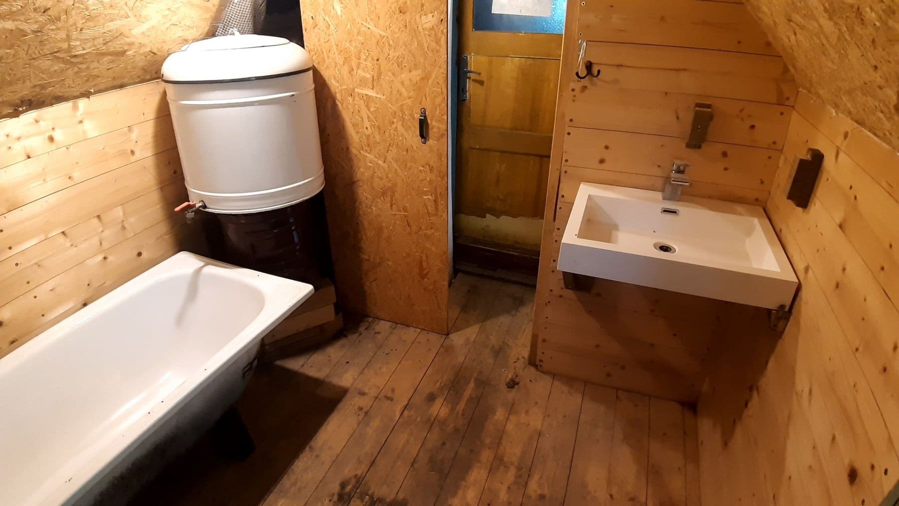 Prodej chaty, chalupy 70 m², pozemek 1.378 m², Česká Třebová, Pardubický kraj Prodej chaty, chalupy 70 m², pozemek 1.378 m², Česká Třebová, Pardubický kraj