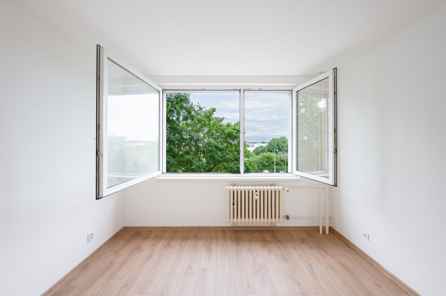 Prodej bytu 3+1 75 m², Doupovská, Praha, Praha Prodej bytu 3+1 75 m², Doupovská, Praha, Praha