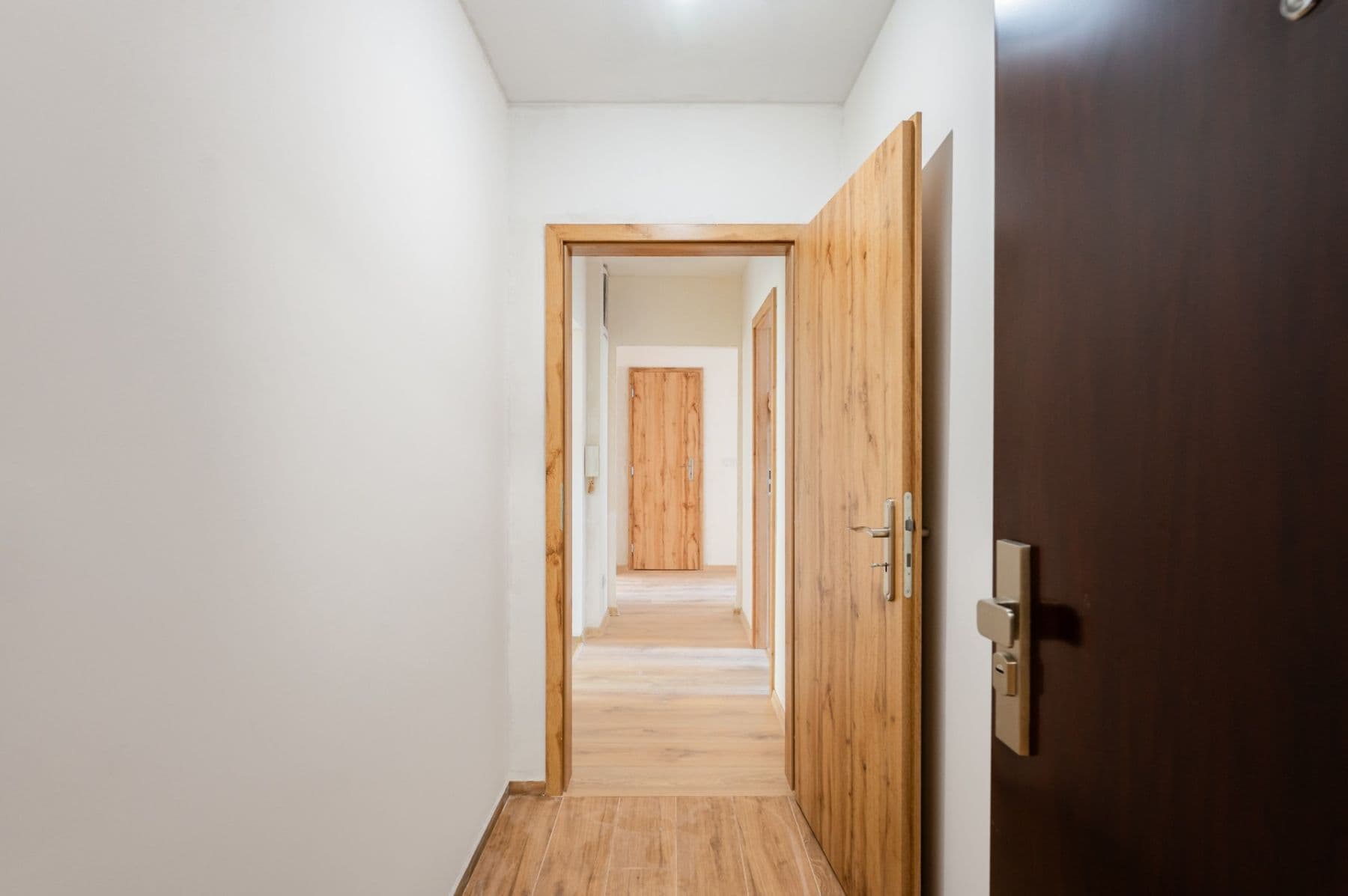Prodej bytu 3+1 75 m², Doupovská, Praha, Praha Prodej bytu 3+1 75 m², Doupovská, Praha, Praha