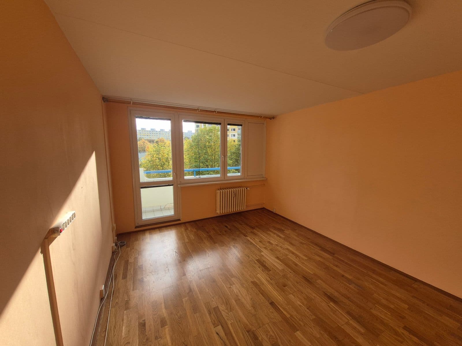 Pronájem bytu 2+1 46 m², Zvoncovitá, Praha, Praha Pronájem bytu 2+1 46 m², Zvoncovitá, Praha, Praha