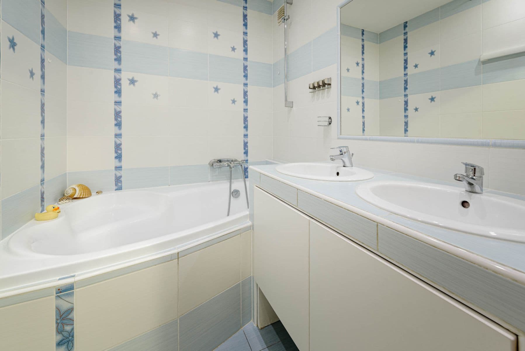 Prodej bytu 3+1 70 m², Nad přehradou, Praha, Praha Prodej bytu 3+1 70 m², Nad přehradou, Praha, Praha